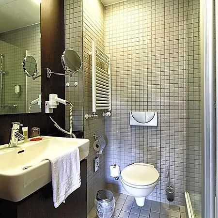 Отель Sante Royale Hotel- & Gesundheitsresort Бад-Брамбах